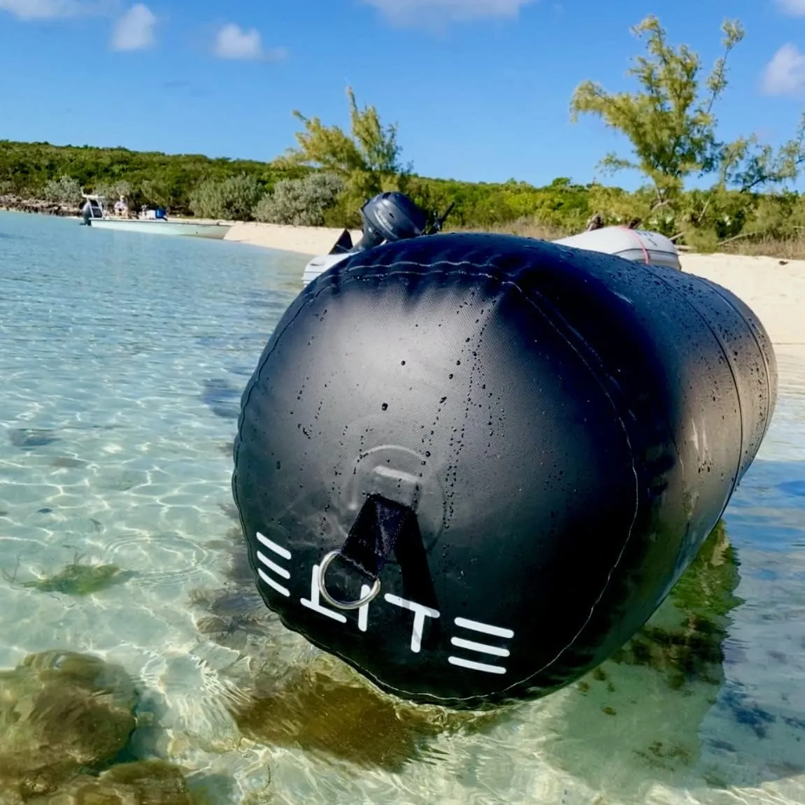 Heavy-Duty Inflatable Boat Fenders for Boats Yachts Sailboats Docks [Multiple Sizes]